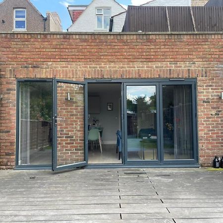 Wonderful 3 Bed Flat With Private Garden In Wimbledon - 1 The Queens Apartment London Ngoại thất bức ảnh