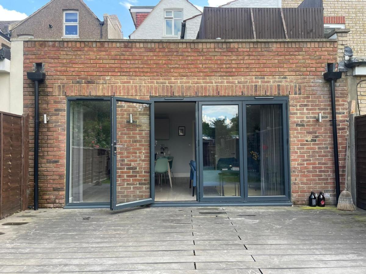 Wonderful 3 Bed Flat With Private Garden In Wimbledon - 1 The Queens Apartment London Ngoại thất bức ảnh