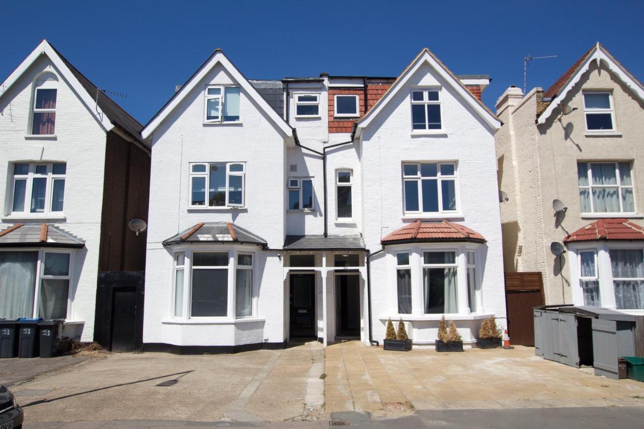 Wonderful 3 Bed Flat With Private Garden In Wimbledon - 1 The Queens Apartment London Ngoại thất bức ảnh