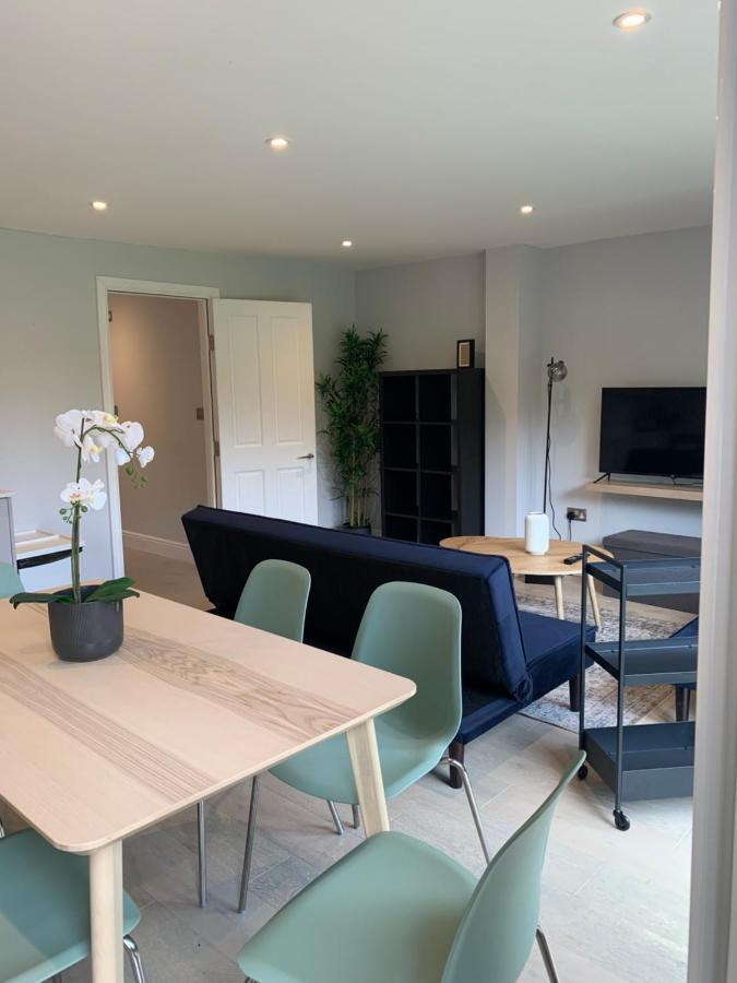 Wonderful 3 Bed Flat With Private Garden In Wimbledon - 1 The Queens Apartment London Ngoại thất bức ảnh